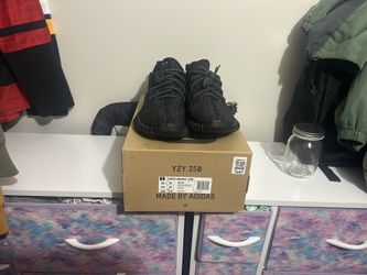 Yeezy 350 Pirate Black