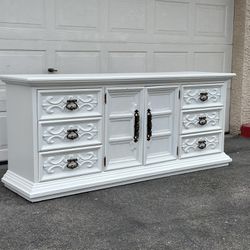 Large White Dovetailed Drexel Dresser