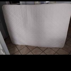 Queen 👑 Mattress New