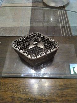 Vintage Metal Rose Trinket Box Diamond Shape Mesh Jewelry Holder Silver Tone