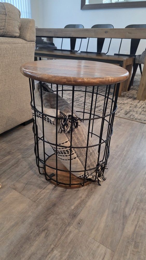 End Table With Storage