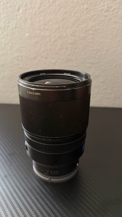 Sony Zeiss D 35mm 1.4 ZA Lens