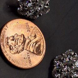 13mm Floral Diamond Earings 