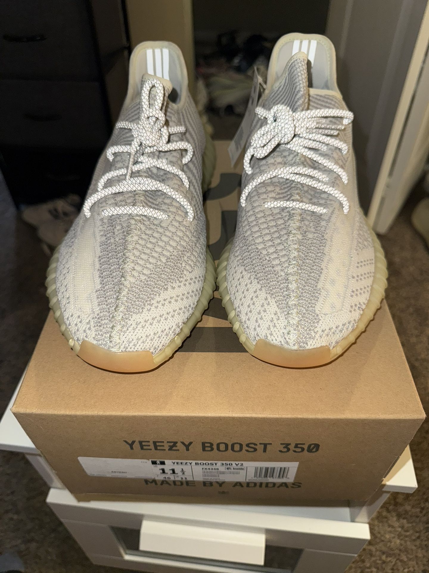 Yeezy Boost 350 V2 Yeshaya Non Reflective NEW display picture 3