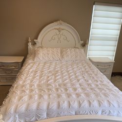 Girls White & Gold Queen Bedroom Set