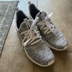 Adidas Cloud foam Shoes