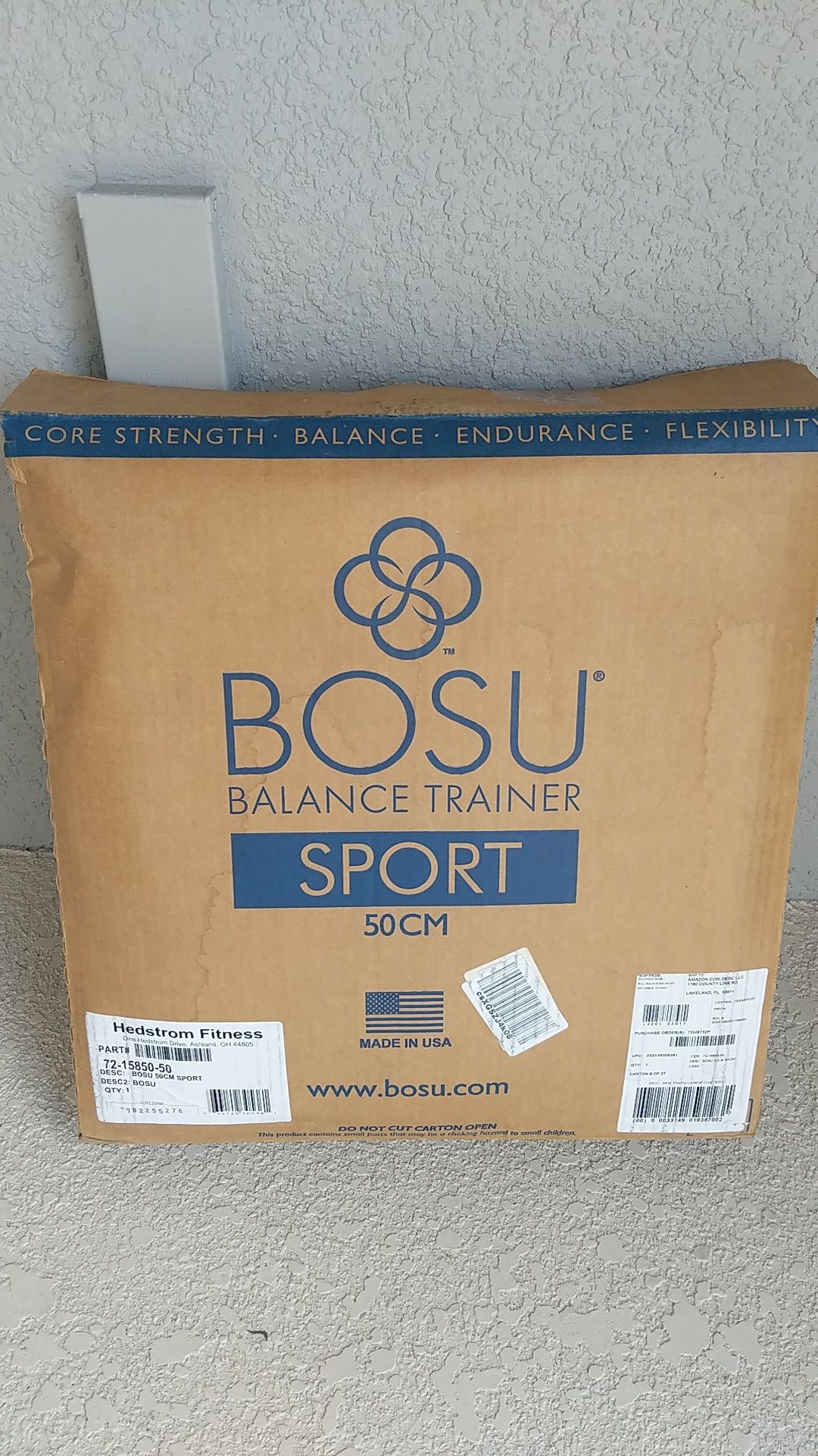 NEW Bosu ball open box never used
