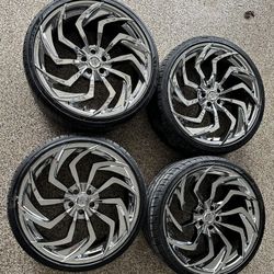 22 inch Lexani Forged LZ -772 Staggered wheels