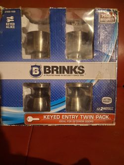 Brinks Keyed Entry Door Knob Twin Pack