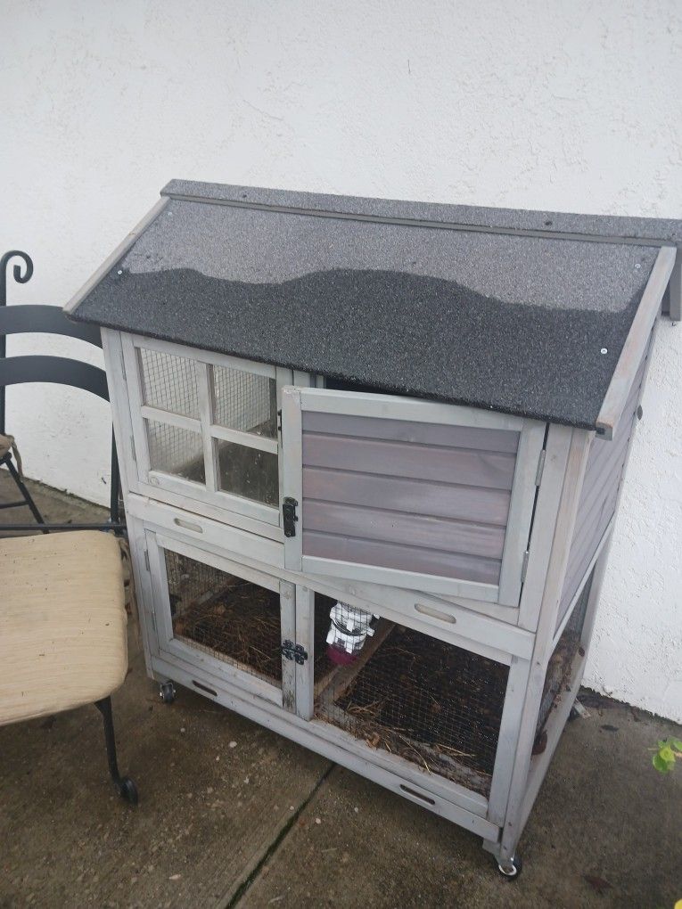 Rabbit Hutch for Sale in Poway, CA OfferUp