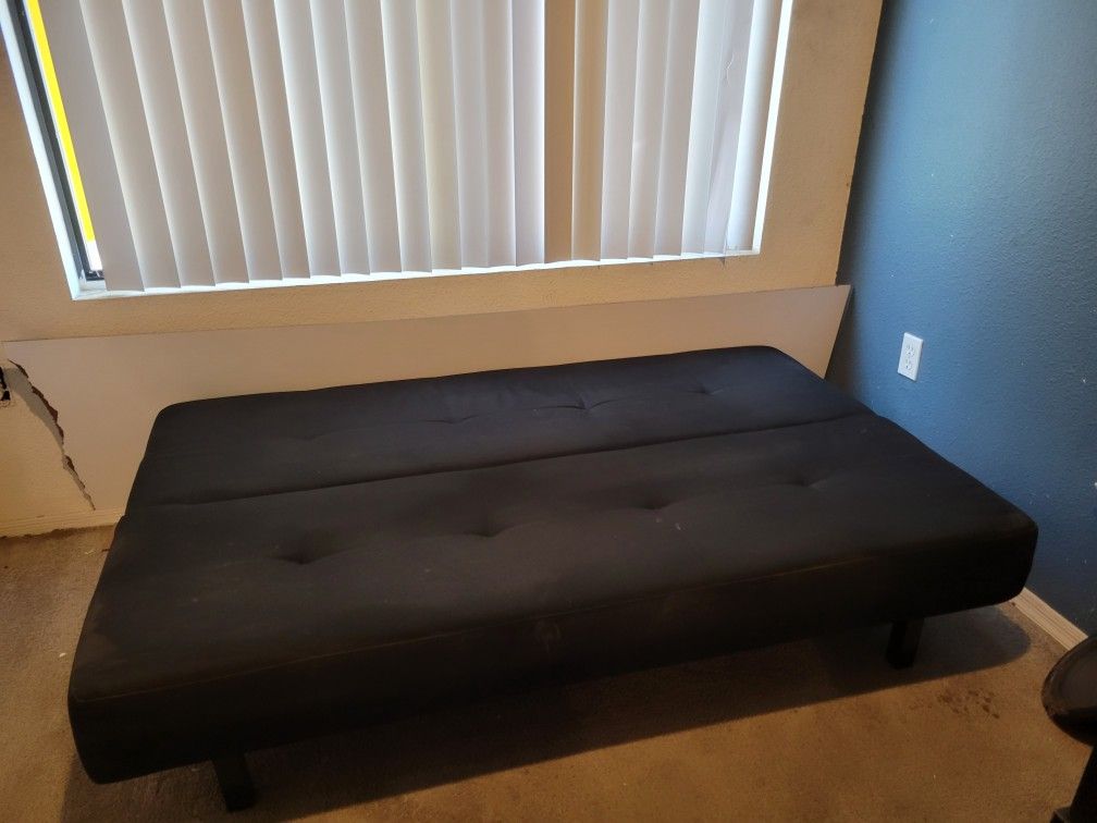 Black Futon