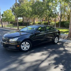 2013 Chevy Cruze LS – Clean Title – Great on Gas