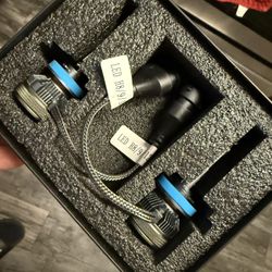 LED Bulbs lights White color Different models 9005/9006/H11/H8H9/H13/9007/9003 And more perfect brights and we have super brights and extreme brights 