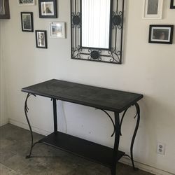 Living Room / Dining Room Console Table with matching mirror 