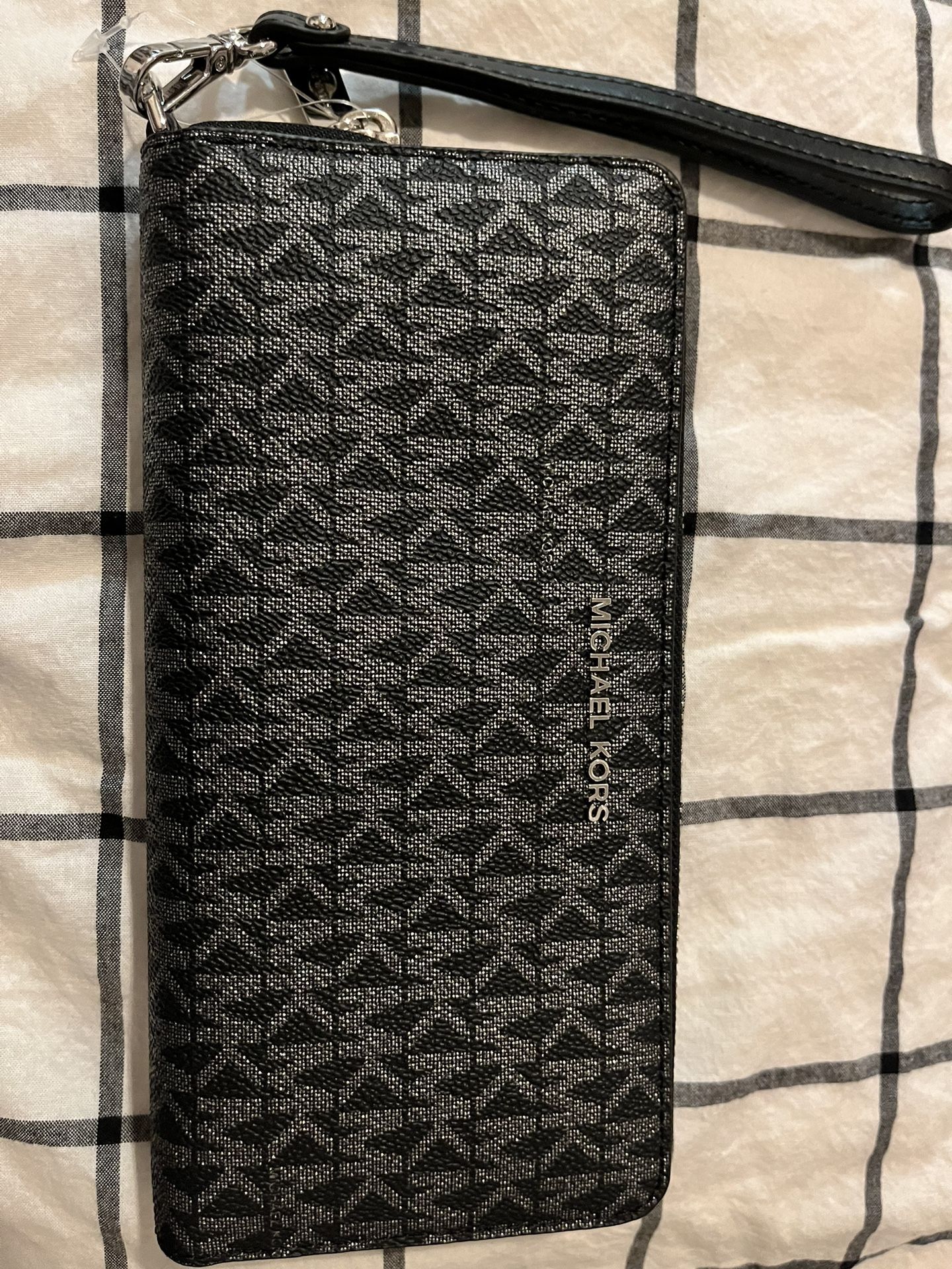 New Michael Kors Black Wristlet