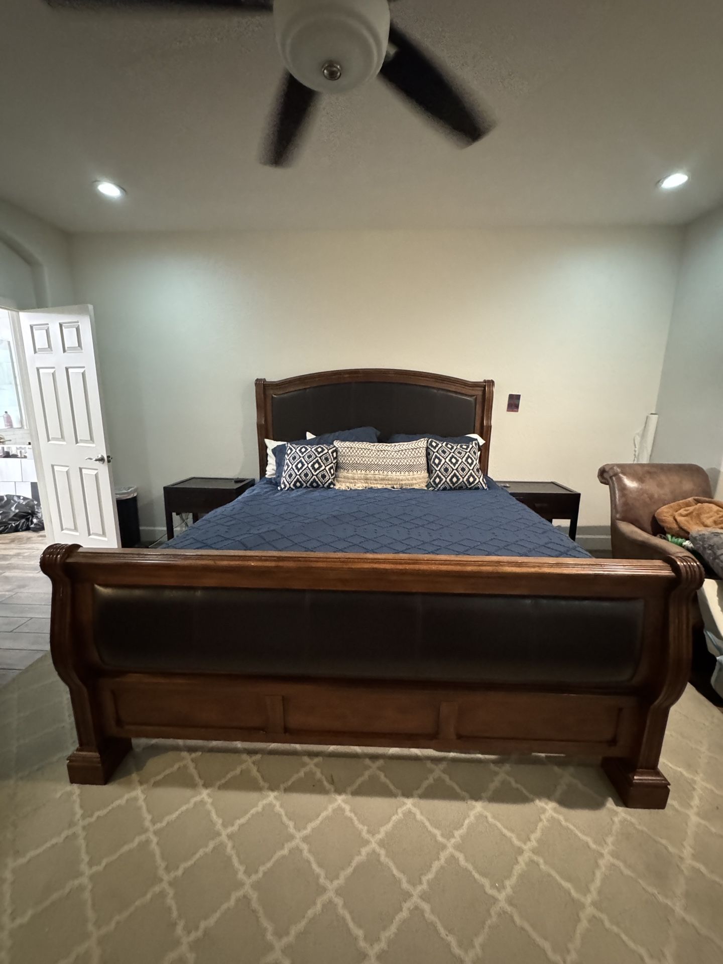 King Bed Frame With 2 End Tables