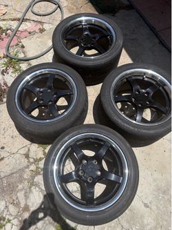 18 inch black and chrome rims