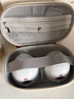 Momcozy Wearable Breast Pump Set with Case