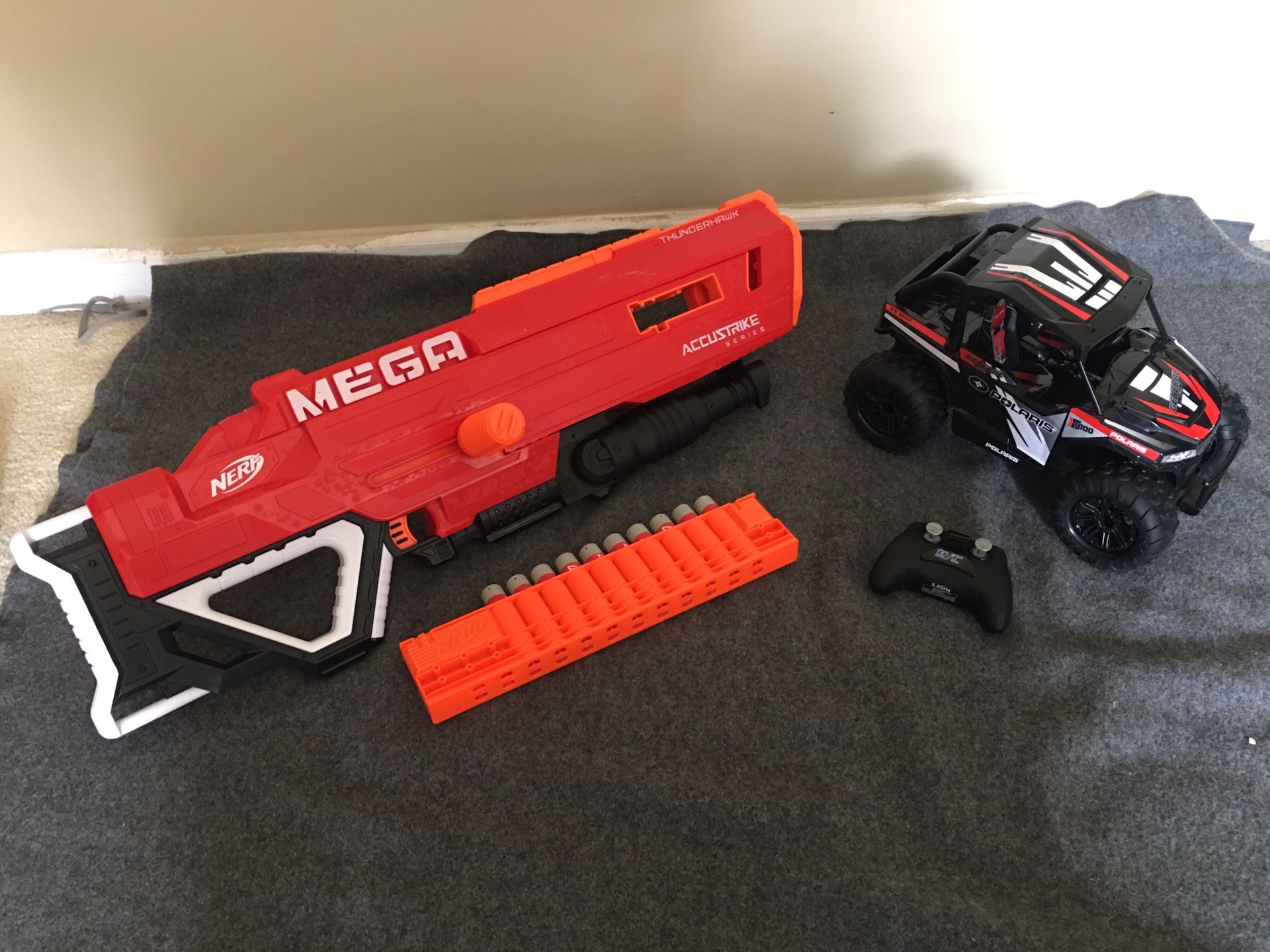 Nerf Accustrike Thunderhawk & Polaris Remote Control Jeep