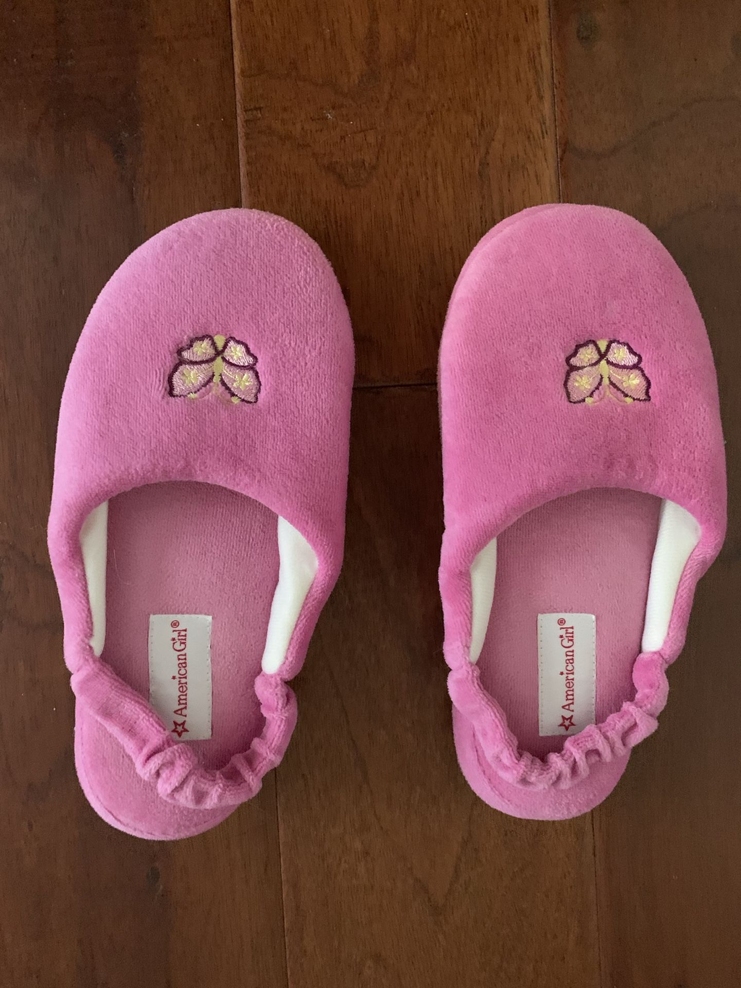 American girl slippers never used size 3.5-5
