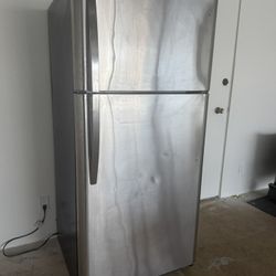 Refrigerator Kenmore Stainless Steel 