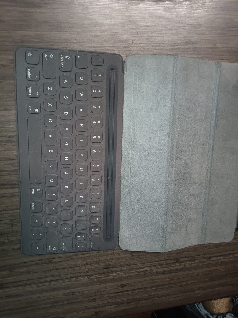 Apple Smart Keyboard For 10.5" iPad Pro