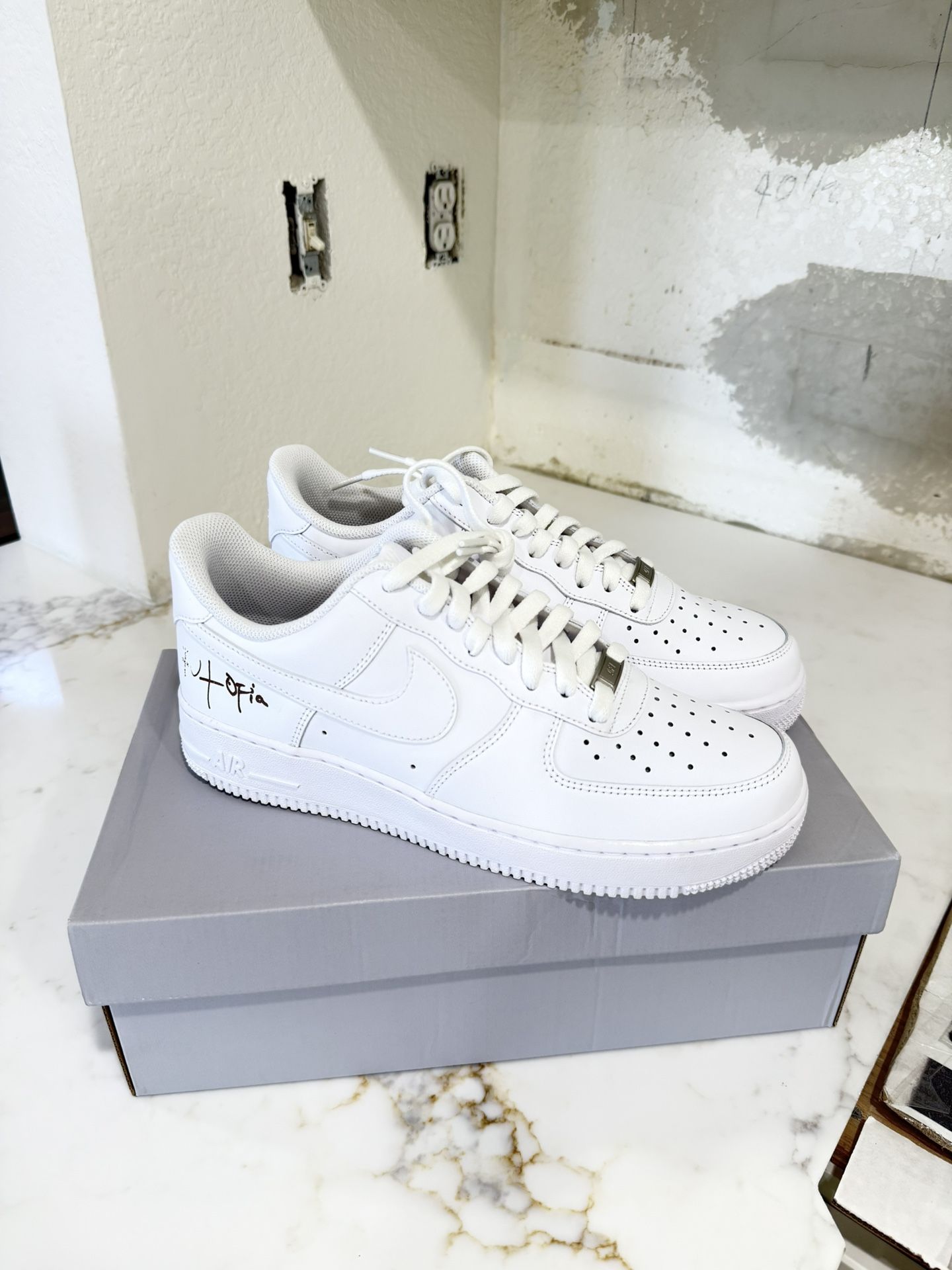 Nike Air Force 1 Travis Scott Utopia