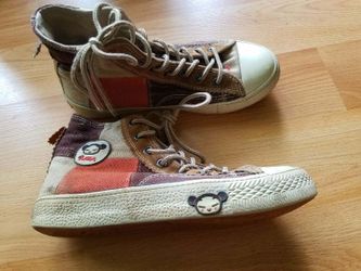 Pucca shoes/converse/chuck style