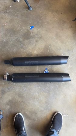 OEM pipes off of 2025 road glide