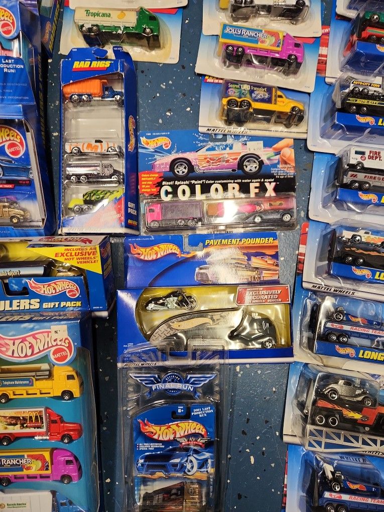 Lot Of 46 HOTWHEELS ( A Couple Are Matchbox) LONG HAULERS / RACING HAULERS/Rigs ( Priced At A Big Discount)!