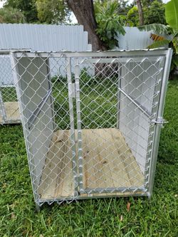 Dog cages different sizes and 200 and up best prices