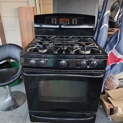 GE Gas Stove