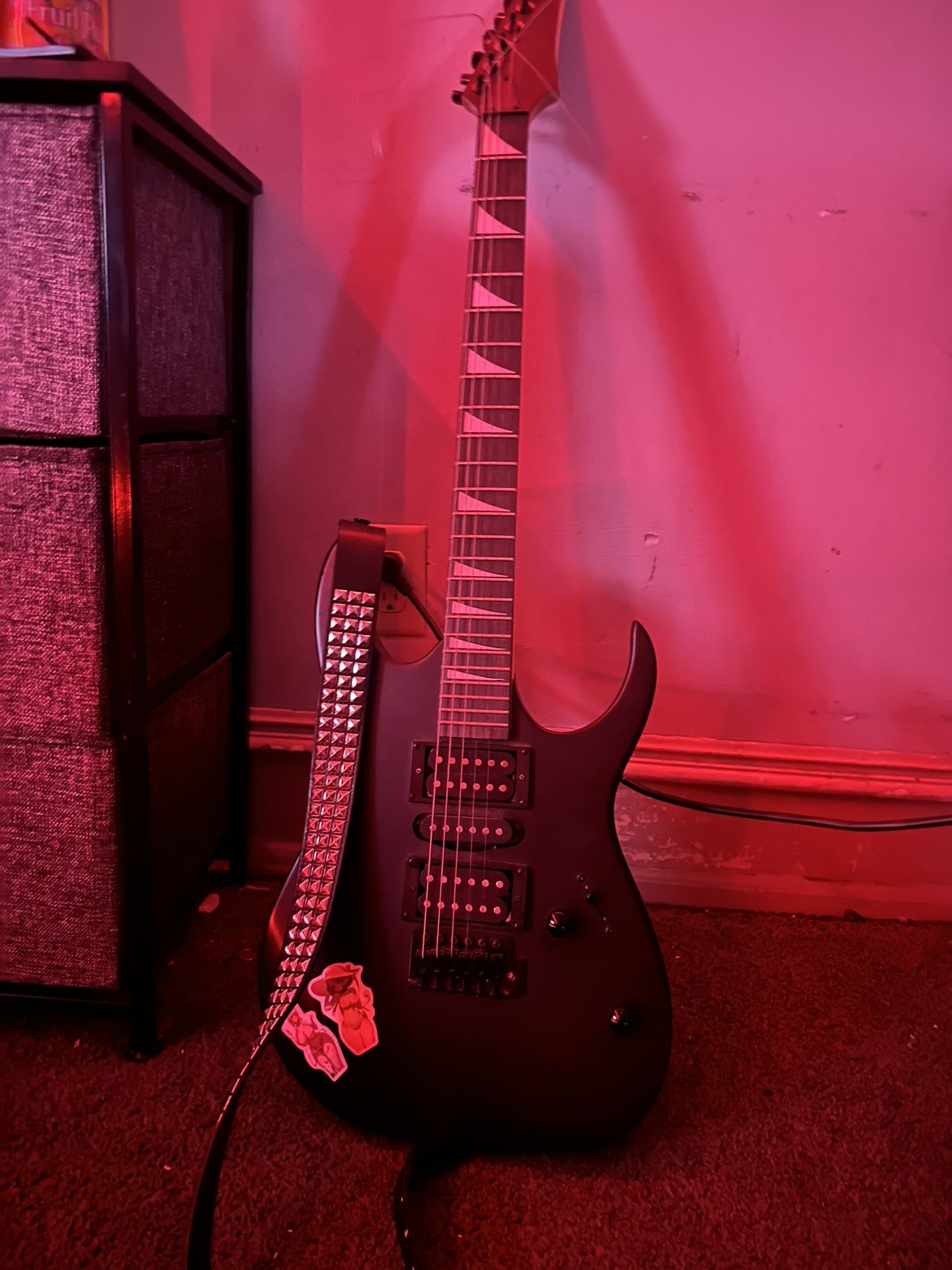Electric guitar