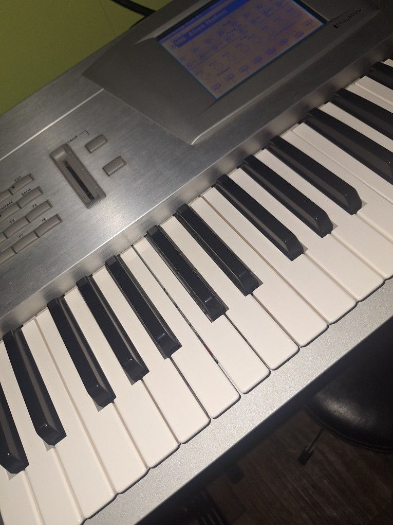 Korg Trinity