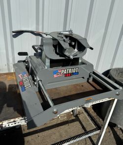 Fifth Wheel Hitch  $700 OBO