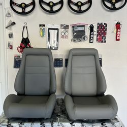 Universal Racing Seats