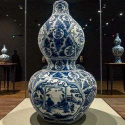 CHINESE BLUE & WHITE DOUBLE GOURD PORCELAIN VASE – LONGEVITY SHOU MOTIFS – 13”