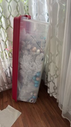 Christmas Tree (white)