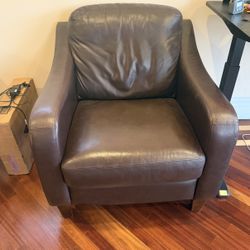 Brown Leather Accent Chair – Excellent Condition