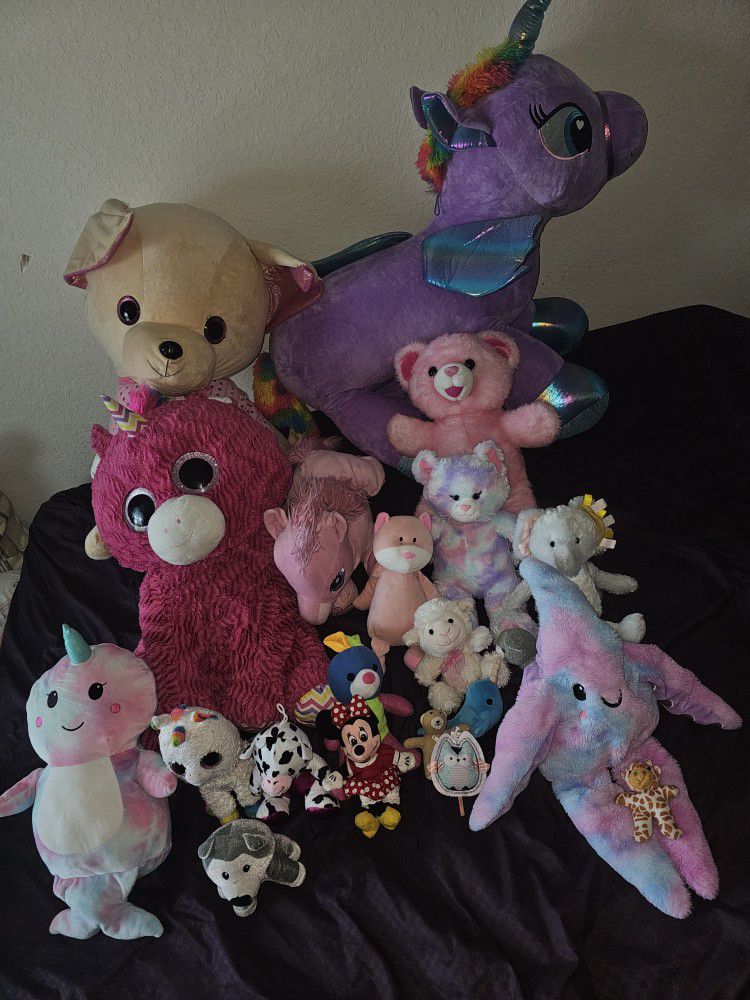 Stuffed Animals In Different Sizes