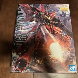 Master Grade Sinanju- Gundam Model Kit