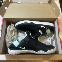 Nike Zoom Pulse Nursing All Day Shoes