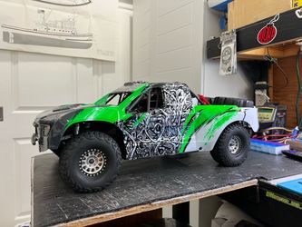Traxxas UDR trade