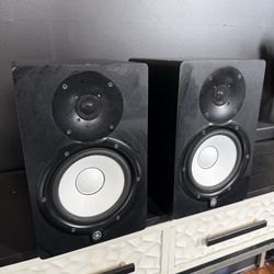 Yamaha HS7 Studio Monitors