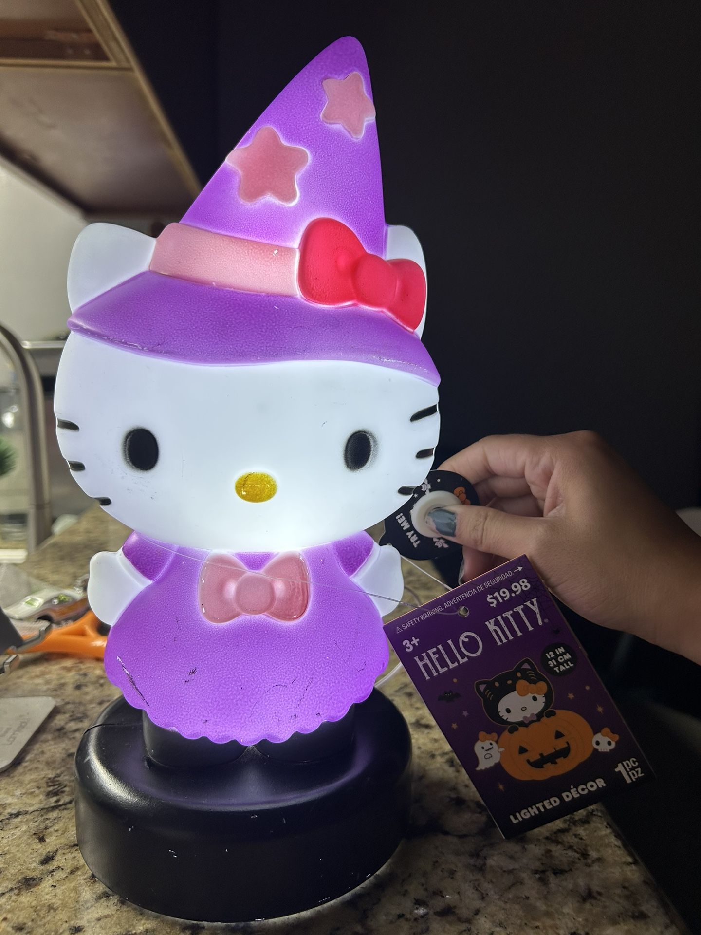 Halloween Hello Kitty Decor