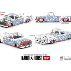 Kaido House X Mini GT 1:64 Chevrolet Silverado Dually On Fire V2 - White Flames 