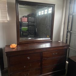 Free  7 Drawer Dresser With Mirror And Nightstand 