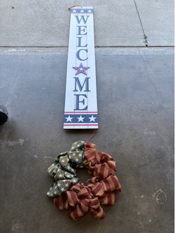 Fourth of July Sign and Wreath
