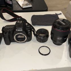 Canon 5D Mark IV + 85mm L + 50mm 1.4 + Flash Kit – Excellent Condition 🔥
