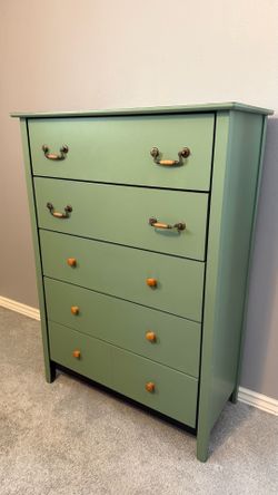Dresser
